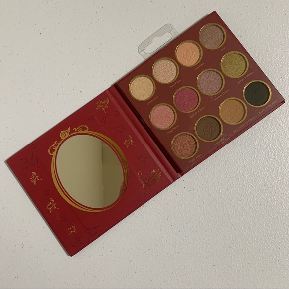 Disney Beauty and the Beast Princess Belle Eyeshadow Palette-New - Picture 5 of 9